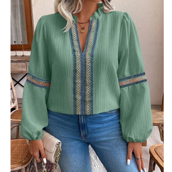 Tops - Plus Color Block Frill neck Long sleeve Blouse